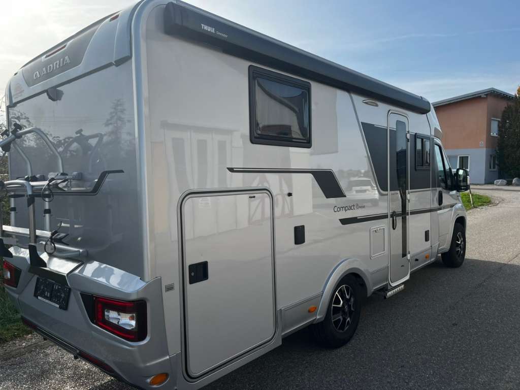 Adria Supreme compact dl