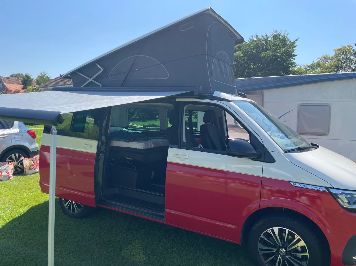 Volkswagen T6.1 California 2.0 TDI Beach 4Motion DSG photo 2